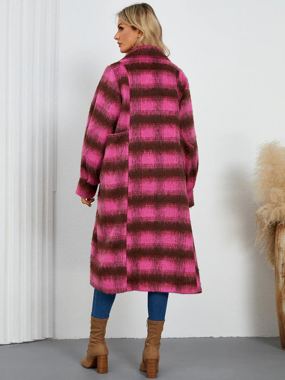 b3713cab-51a9-4841-8e61-ab5784b540b5-Max